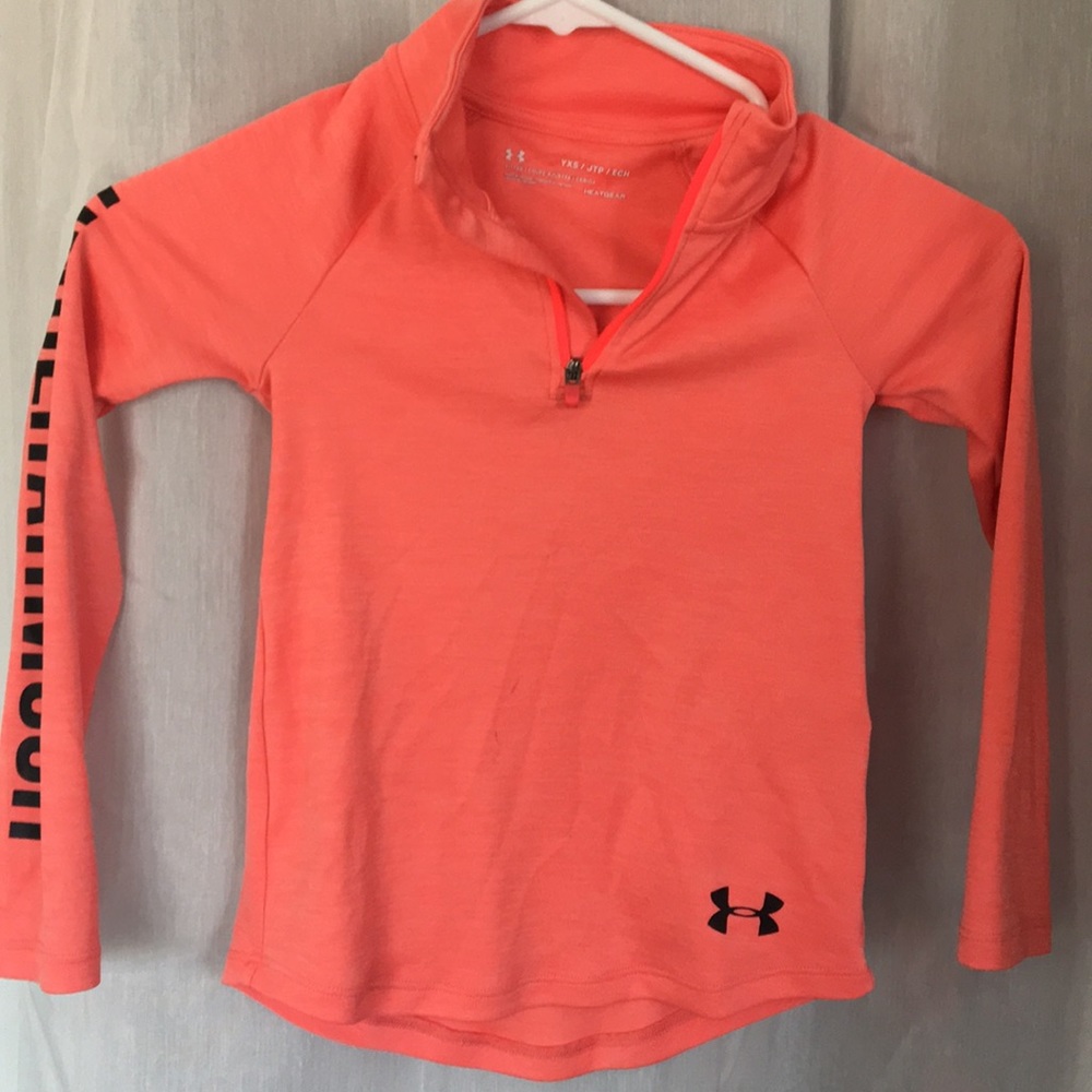Under Armour lightweight 1/2 zipped up shirt